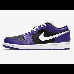Air Jordan 1 lows (court purple) perfect condition